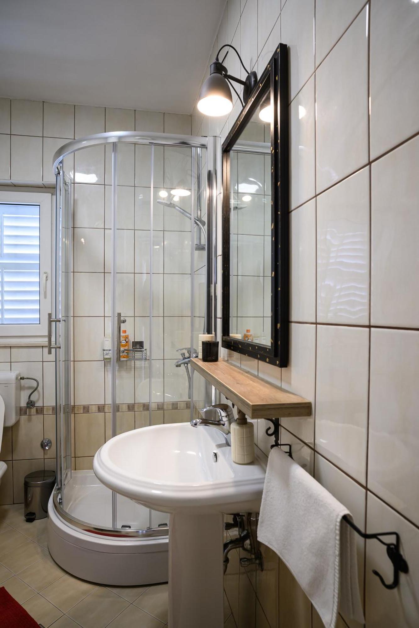 Apartament Red *