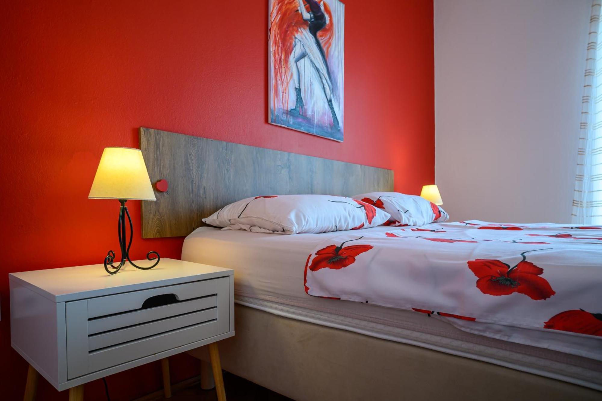 Red Apartman *